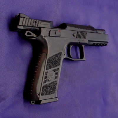 CZ P09